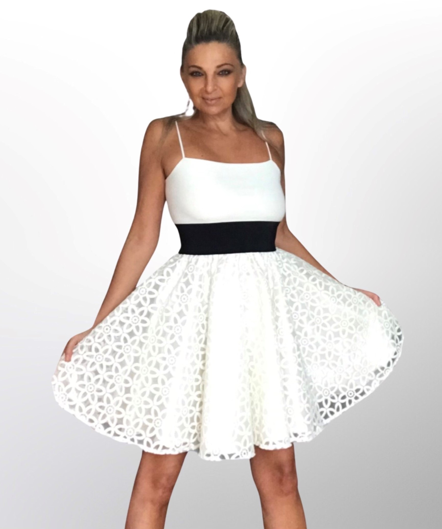 Šaty krátké krémové BOROS DR-S-CR01